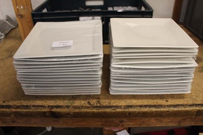 Lot 347 - Approximately 30 white square plates