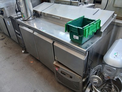 Lot 436 - 145cm Delfield 2-door pizza / saladette prep...