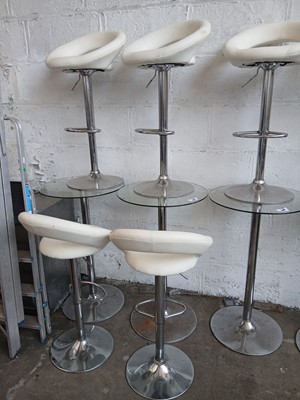 Lot 594 - Glasstop circular poseur table with 1 cream...