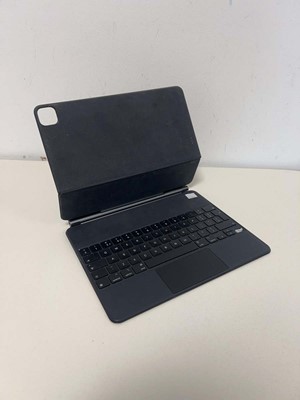 Lot Apple iPad Magic Keyboard, model A2480, boxed