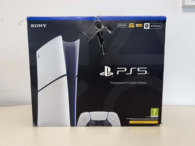 Lot SONY PlayStation 5, 825GB, boxed with Dual...