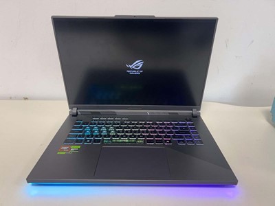 Lot ASUS ROG Strix G16-G614PM gaming laptop, AMD...