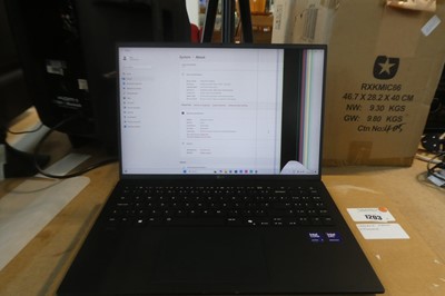 Lot LG Notebook PC 16Z90T, Intel Core Ultra 7 255H,...