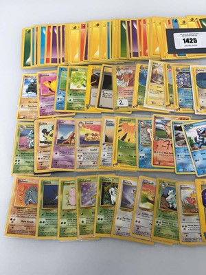 Lot 1425 - Approx. 135 Sleeved/Loose Vintage...