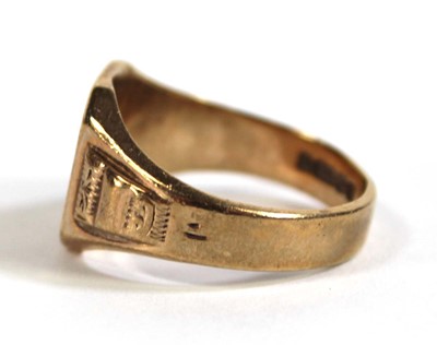 Lot 529 - A 9ct yellow gold signet ring, Birmingham 1994,...