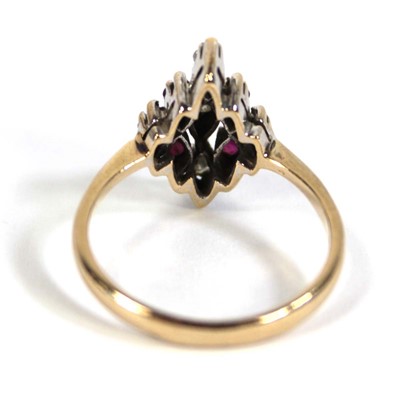 Lot 568 - A 9ct yellow gold cluster ring set five small...