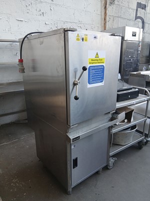 Lot 623 - 62cm electric Lincat steam oven