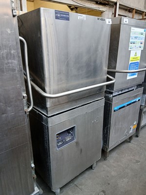 Lot 414 - 65cm Proton W1400A lift top pass through...