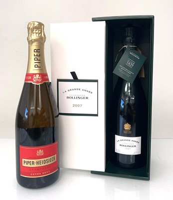Lot 252 - 2 bottles of Champagne, 1x Bollinger La Grande...