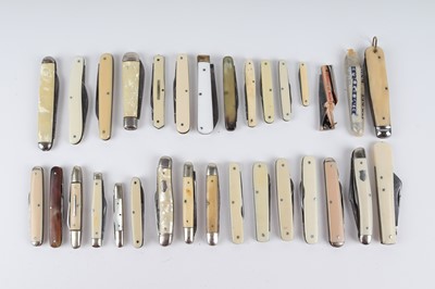 Lot 1083 - A group of assorted Mother of Pearl and bone...