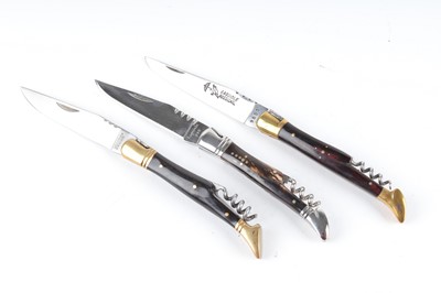 Lot 1091 - Three Laguiole Rossignol 440 folding pocket...