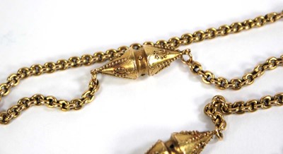 Lot 581 - A 9ct yellow gold chainlink necklace decorated...