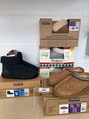 Lot 1403 - Mixed lot of adults shoes to include Dearfoam...