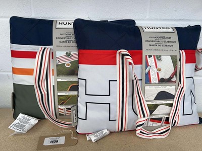 Lot 1439 - x2 Hunter outdoor picnic blankets
