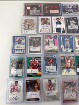 Lot 1466 - 35 x signed/autograph football trading cards