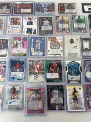 Lot 1466 - 35 x signed/autograph football trading cards