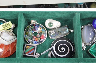 Lot 703 - A jewellery box containing a quantity of...