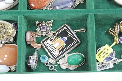 Lot 703 - A jewellery box containing a quantity of...