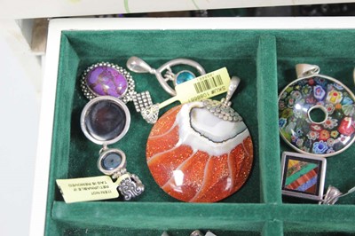 Lot 703 - A jewellery box containing a quantity of...