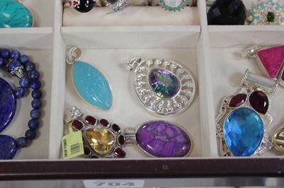 Lot 704 - A jewellery box containing a quantity of...