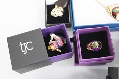 Lot 706 - A group of costume jewellery including novelty...