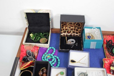 Lot 711 - Eighteen costume jewellery necklaces including...