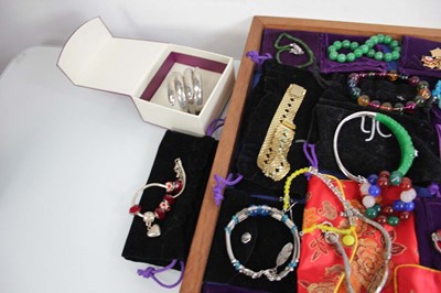 Lot 712 - Thirty-one silver, metalware, base metal and...