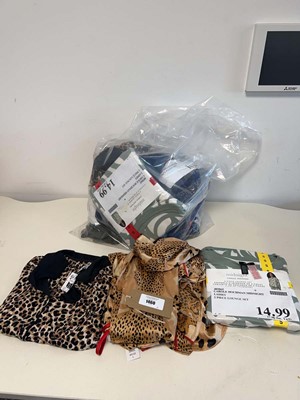 Lot 1460 - Mixed lot of ladies loungewear/sleepwear by...