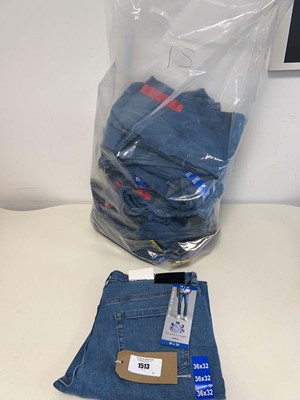 Lot 1513 - Approx. 15 pairs of men's jeans by English...