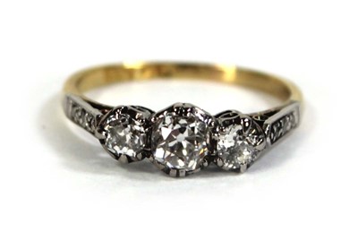 Lot 594 - An 18ct yellow gold and platinum highlighted...
