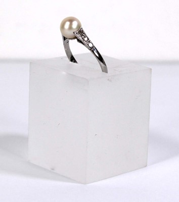 Lot 598 - A 9ct white gold ring set cultured pearl, ring...