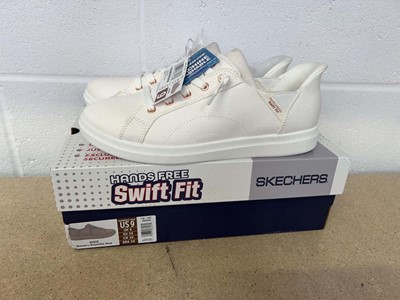 Lot 1541 - Boxed pair of Skechers hands free swift fit...