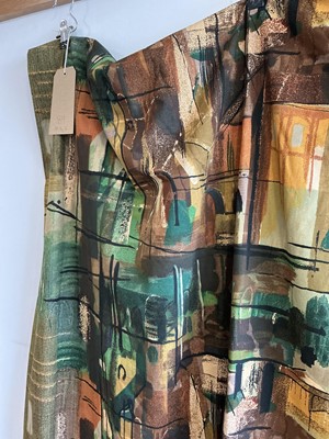 Lot 89 - (G) A pair of curtains decorated in the...