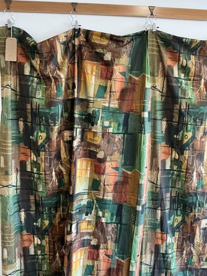Lot 89 - (G) A pair of curtains decorated in the...