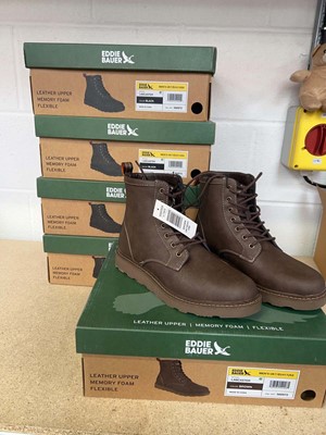 Lot 1551 - x5 boxed pairs of Eddie Bauer leather upper,...
