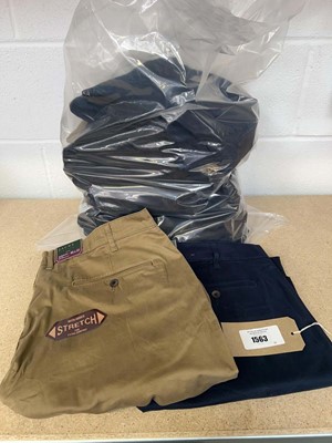 Lot 1563 - Approx. 15 men's trousers by Jachs NY