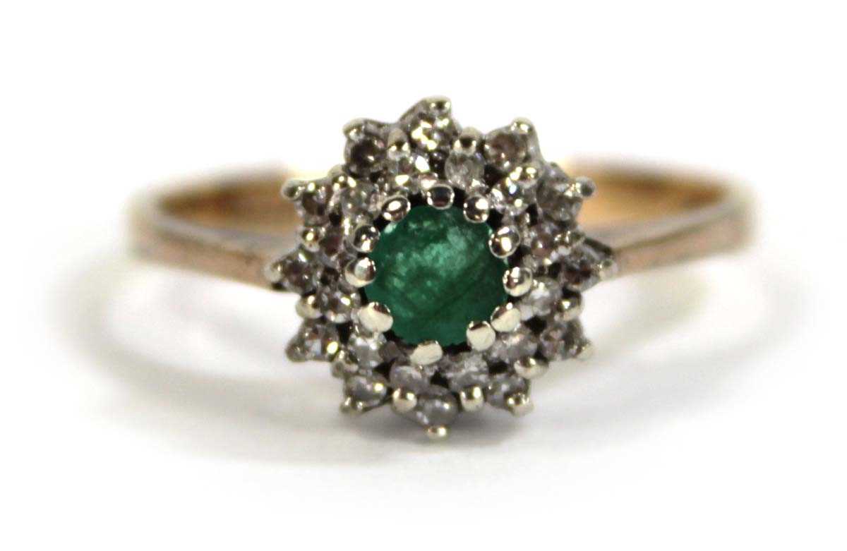 Lot 609 - A 9ct yellow gold cluster ring set small...
