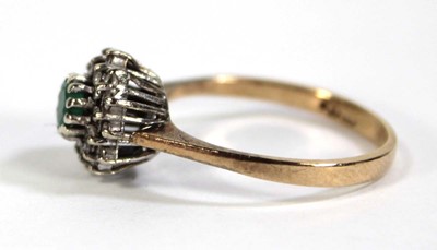 Lot 609 - A 9ct yellow gold cluster ring set small...