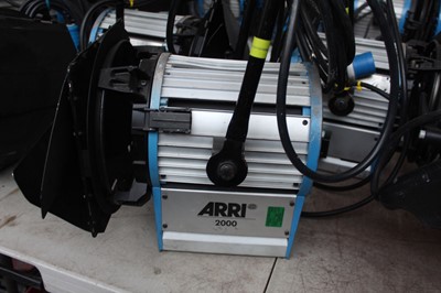 Lot 9 - Arri 2000 2kW Tungsten Fresnel spotlight (16 amp)
