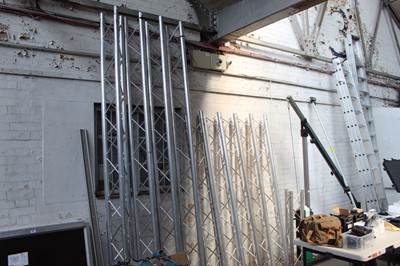 Lot 224 - Tri-Lite aluminium truss lighting sections - 1...