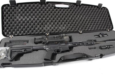 Lot 642 - (S1) .22 Smith & Wesson M & P 15-22...