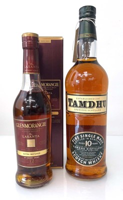 Lot 23 - 2 bottles, 1x Tamdhu 10 year old Fine Single...
