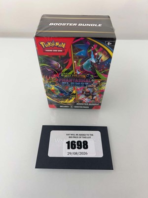 Lot 1698 - Pokémon TCG: Mega Evolution - Phantasmal...