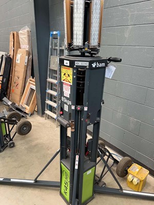 Lot 4351 - Rite model K45 110 volt telescopic site...