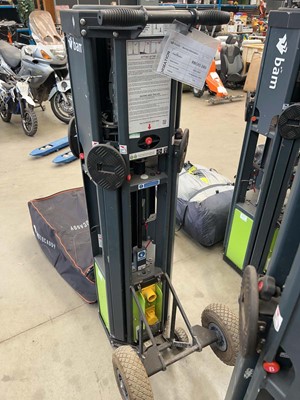 Lot 4356 - Rite model K45 110 volt telescopic site...