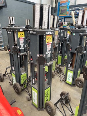 Lot 4363 - Rite model K45 110 volt telescopic site...