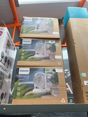 Lot 2010 - 3 x boxed Philips 2000 Series table fan