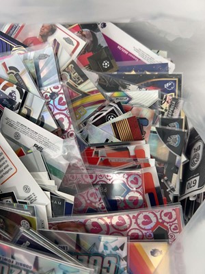 Lot 1760 - Bag containing loose football trading cards...