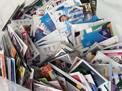 Lot 1768 - Bag containing loose Football trading cards