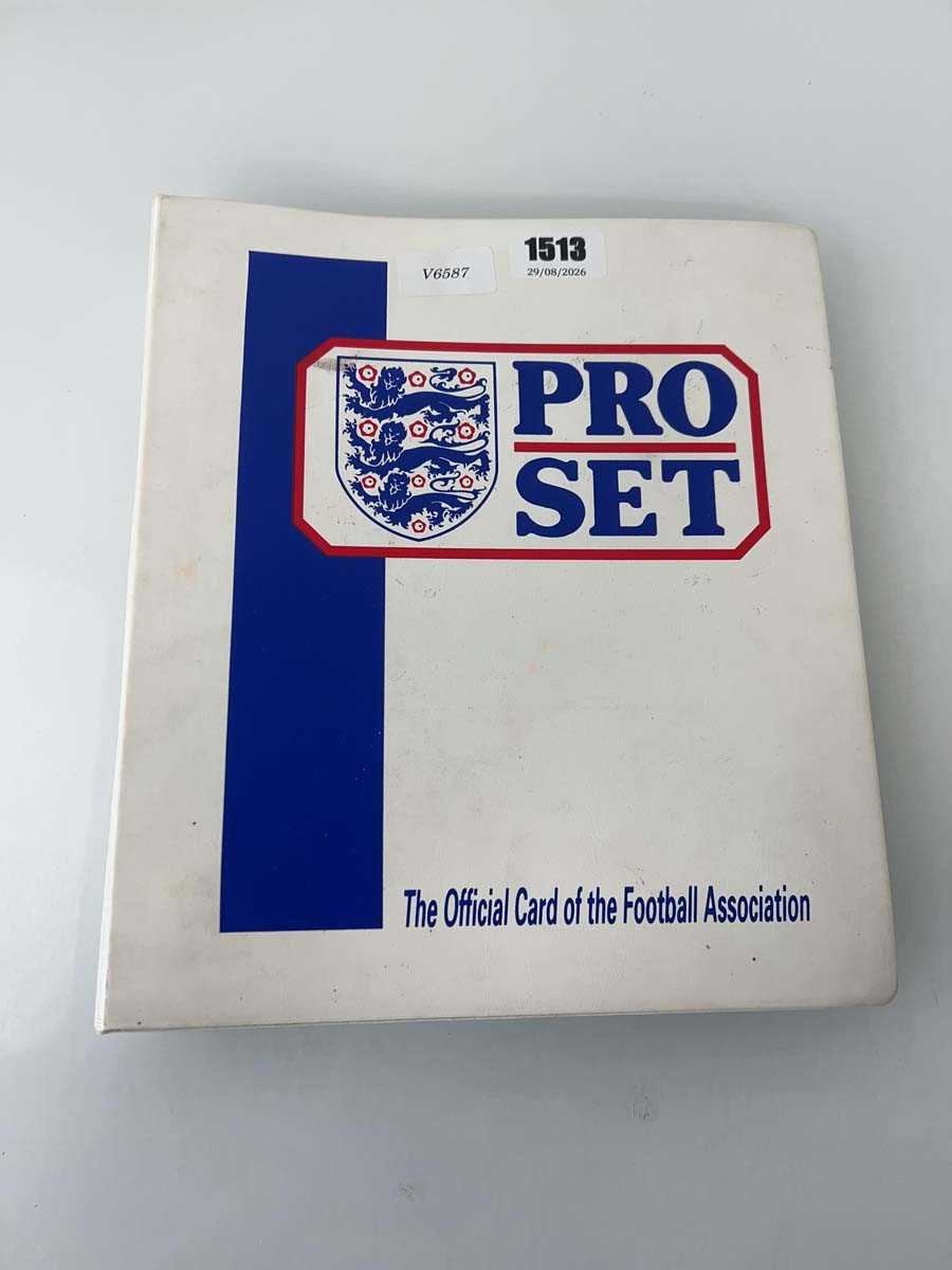 Lot 1513 - Folder of vintage football cards
